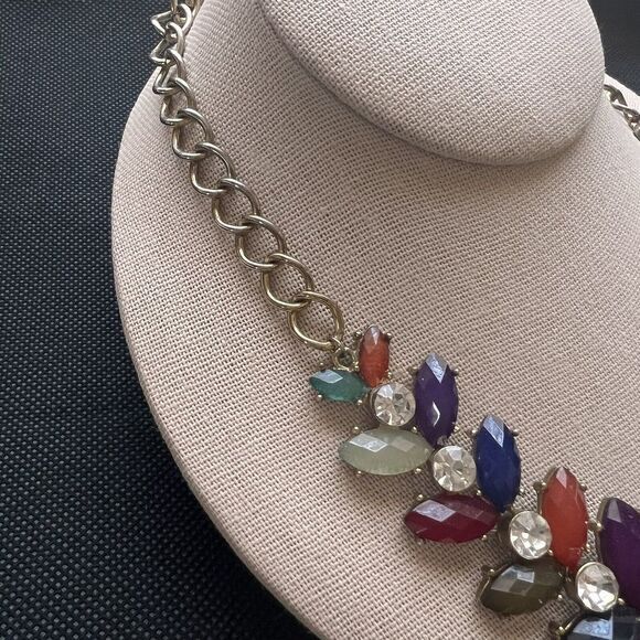 Multicolor Rhinestone Statement Necklace 18‎ in + 2 in Ext. - Picture 5 of 8